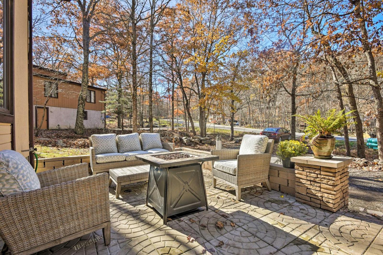 Poconos Home with Fire Pit Hot Tub Deck and Grill! Main image 1