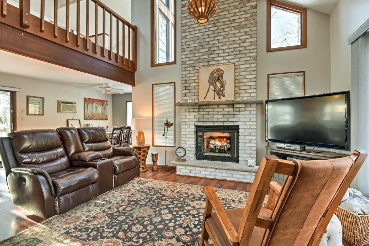 Poconos Home with Fire Pit Hot Tub Deck and Grill! image 12