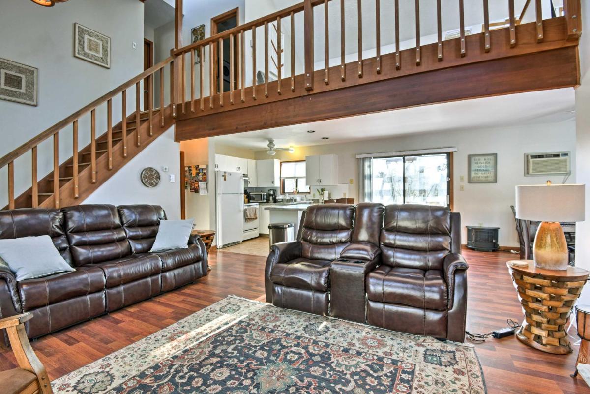 Poconos Home with Fire Pit Hot Tub Deck and Grill! image 13